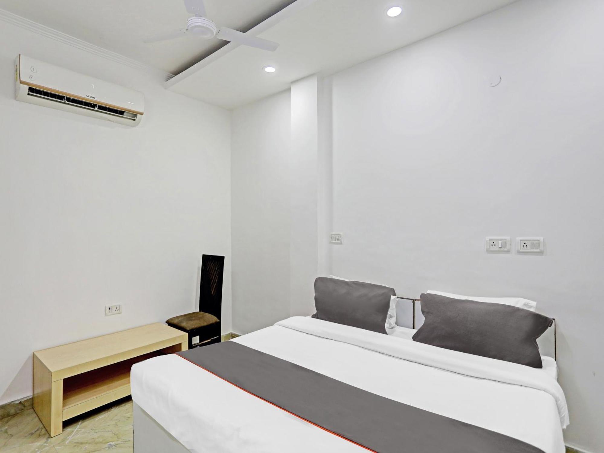 The Pinaki Residency 4* New Delhi