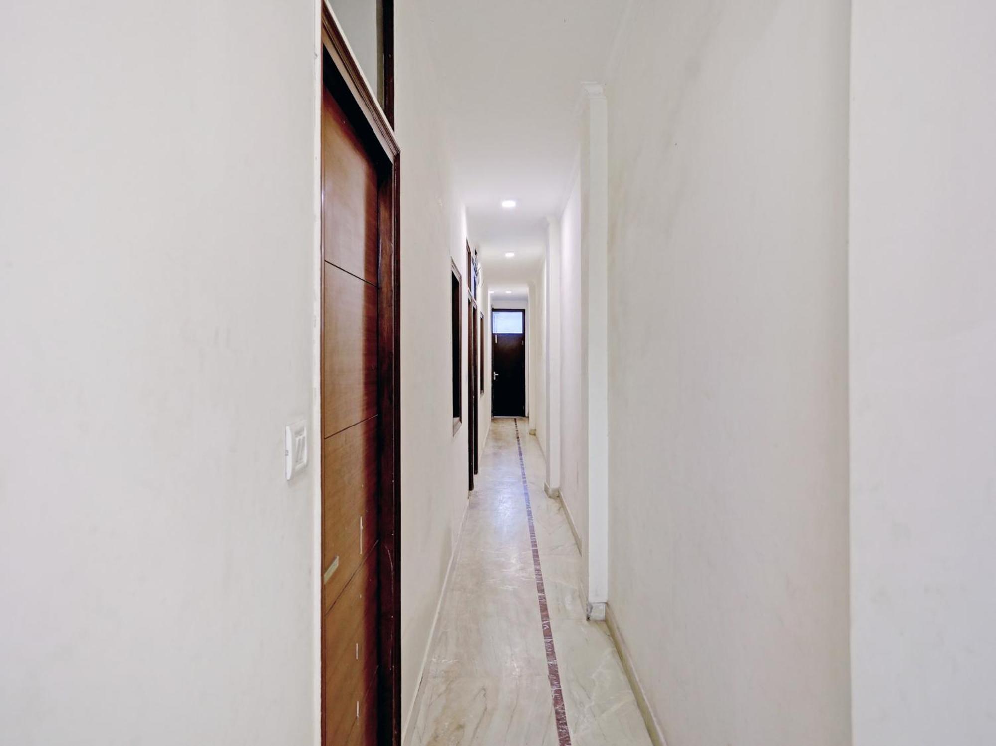 Hotel The Pinaki Residency New Delhi